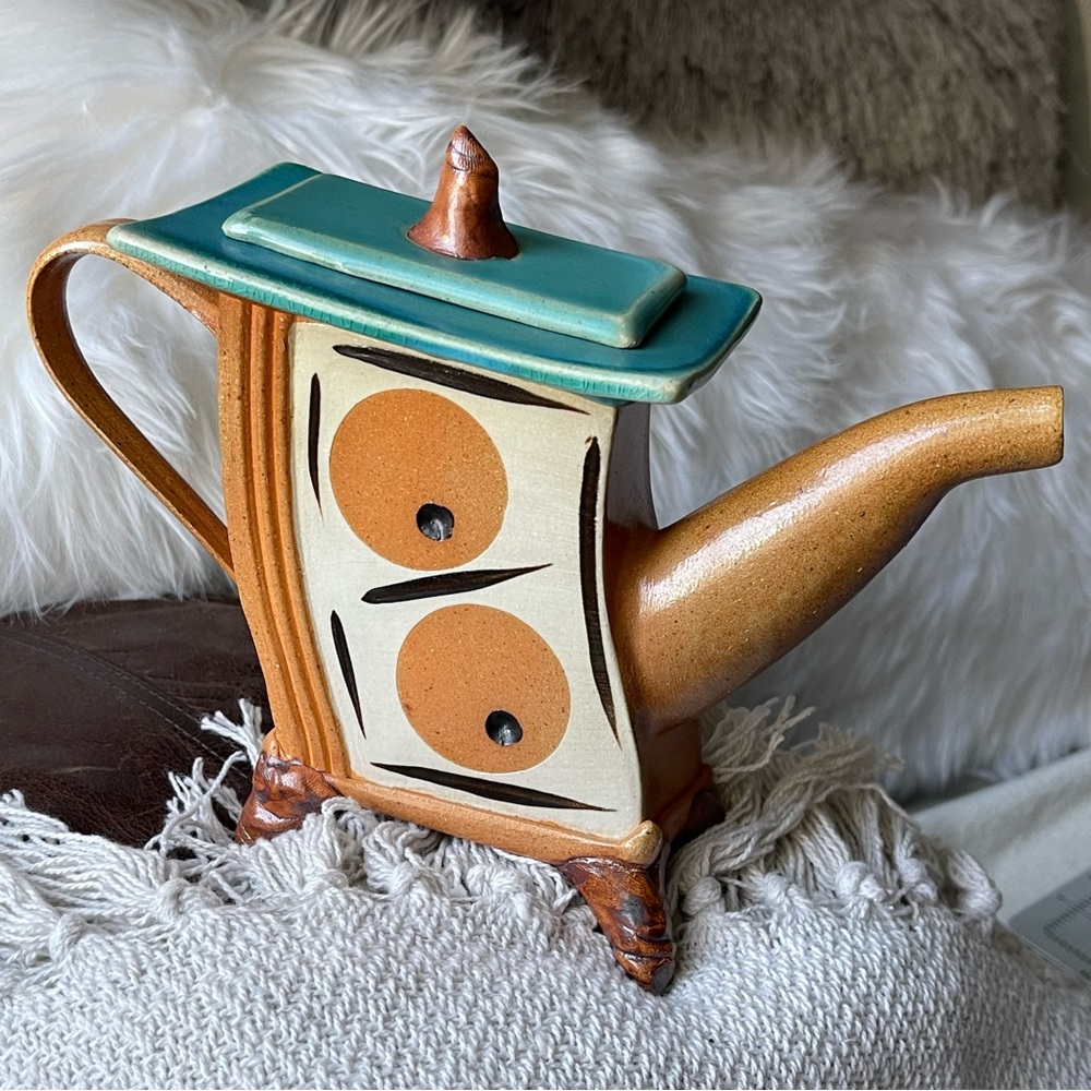 Takito TT | Vintage | Unique Footed Tea Pot Signed TT